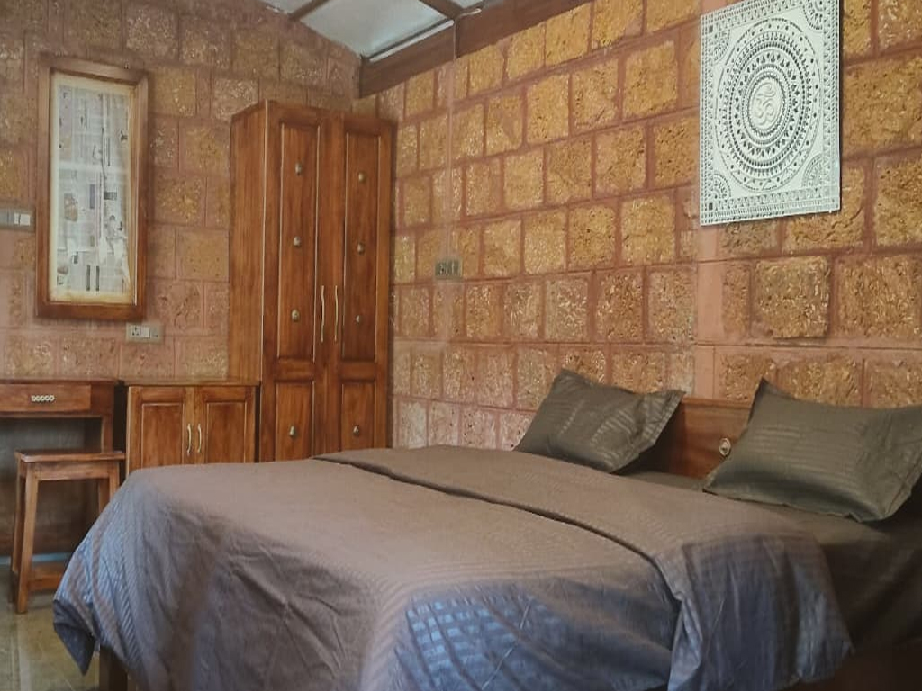 Mud Cottage – Earthy. Elegant. Immersed in Nature.